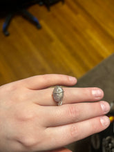 Load image into Gallery viewer, Amethyst Ring (Size 6)

