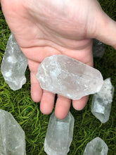 Load image into Gallery viewer, Raw Clear Quartz Points
