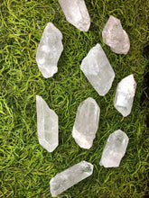 Load image into Gallery viewer, Raw Clear Quartz Points
