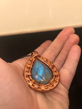 Load image into Gallery viewer, Large Flashy Labradorite Wire Wrapped Necklace
