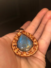 Load image into Gallery viewer, Large Flashy Labradorite Wire Wrapped Necklace
